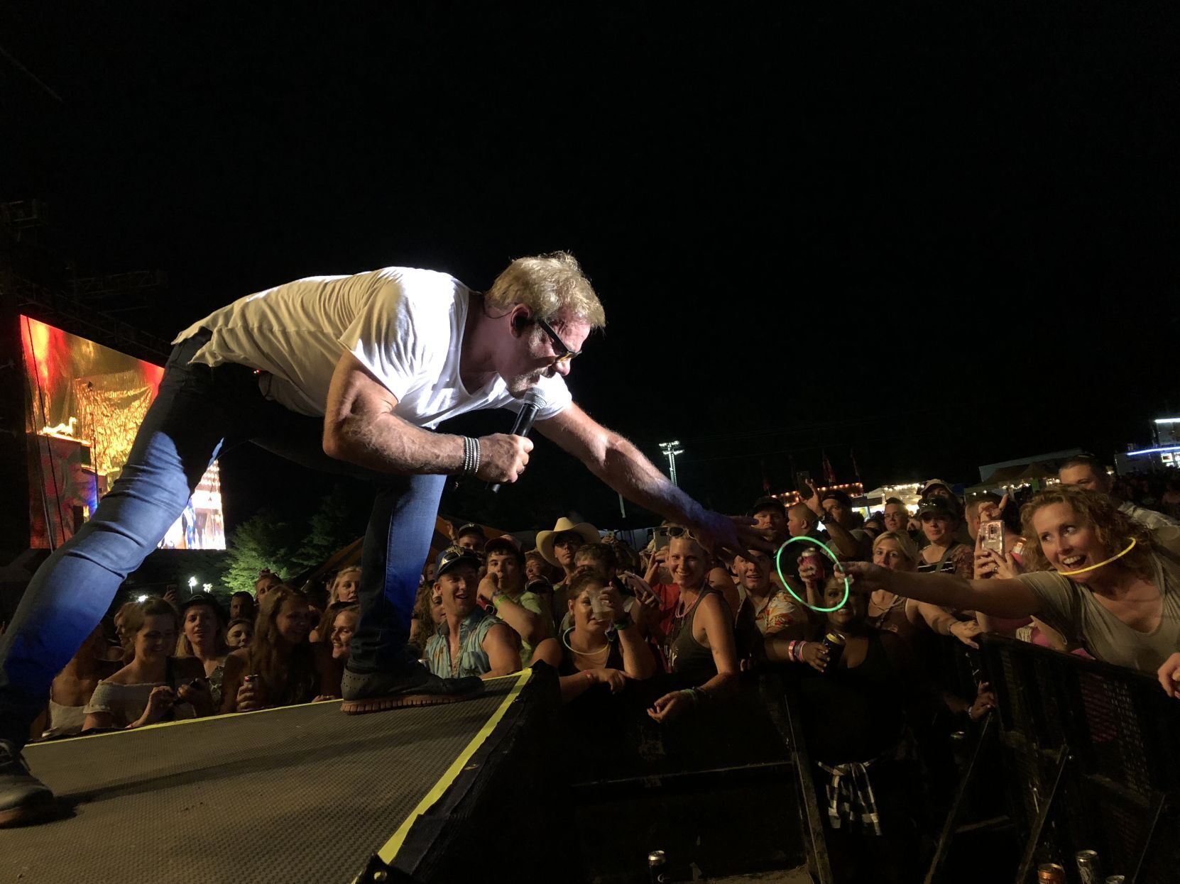 Country Boom - Phil Vassar